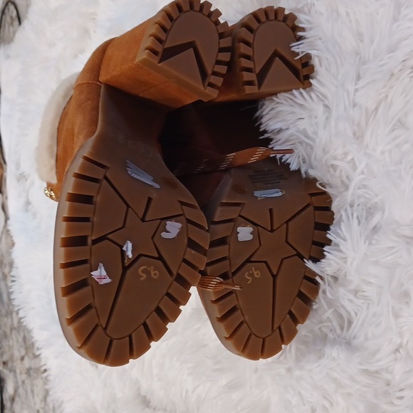 New w/o box Gianni Bini Sight-See Suede Shearling Hiker Platform Booties 9.5 NEW - Picture 13 of 13